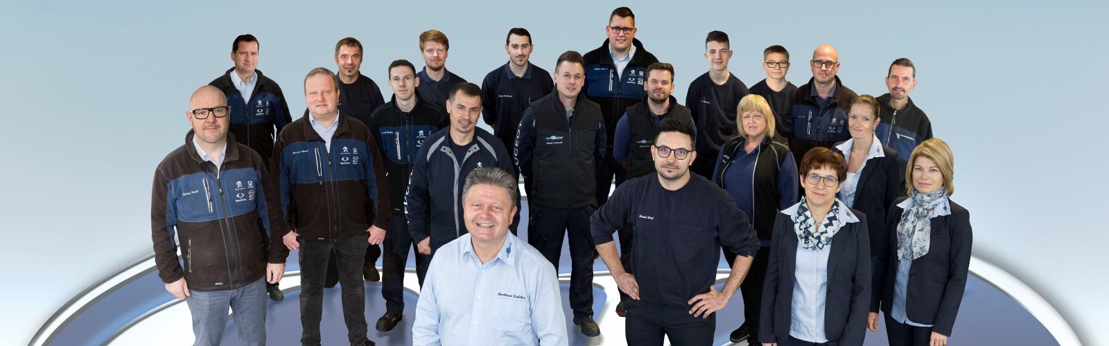 Motivbild der Seite: Das Team von Autohaus Kalcher