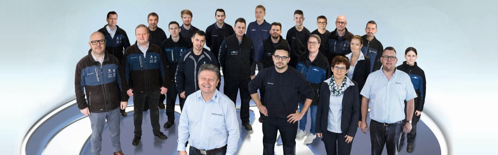 Motivbild der Seite: Das Team von Autohaus Kalcher